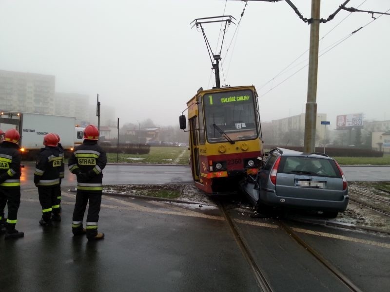 Wypadek na rondzie Insurekcji Kościuszkowskiej w Łodzi