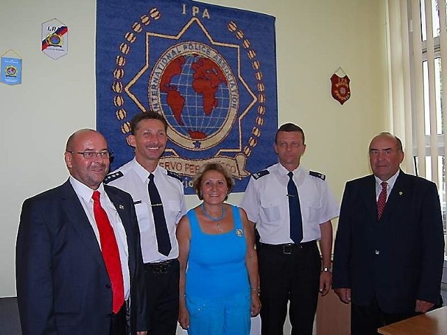 Generał major Vera Ivanowna pozowała do pamiątkowych zdjęć z brodnickimi policjantami i członkami IPA