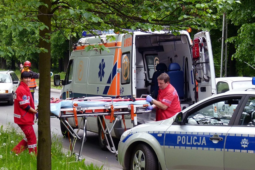6 osób rannych w karambolu na Konstantynowskiej [ZDJĘCIA+FILM]