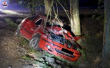 Wypadek we wsi Skoki w powiecie radzyńskim. Kierowca trafił do szpitala. Podczas badań stwierdzono w jego organizmie alkohol