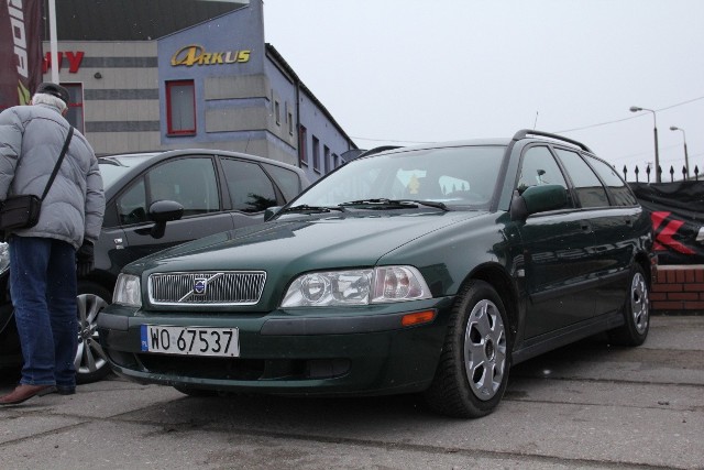 Volvo V40, rok 2001, 1.9 diesel, cena 3 900 zł