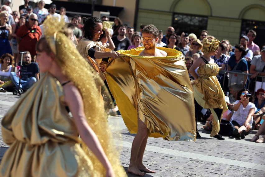 Festiwal Teatrów Ulicznych. Mnóstwo atrakcji na ostatni dzień imprezy [ZDJĘCIA]