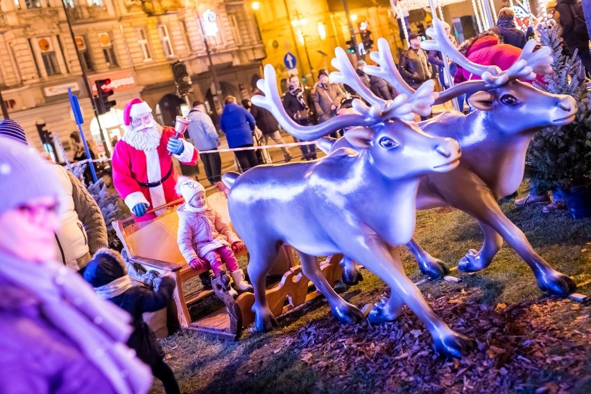 06.12.2019 bydgoszcz stary rynek choinka ozdoby swiateczne...