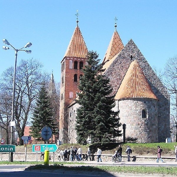 Wieloletnie prace budowlane i konserwatorskie  przyczyniły się do utrzymania romańskiego  charakteru kościoła, zaliczanym do  najcenniejszych zabytków w Polsce