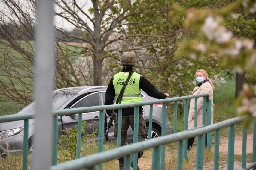 Żołnierze „Niebieskich Beretów” patrolują zachodnią granicę...