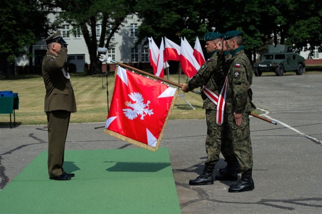 Placówka wyszkoliła już 40 tysięcy żołnierzy - teraz otrzymała Chorągiew Wojska Polskiego