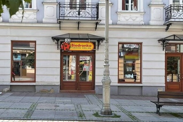 Biedronka zamyka sklep przy ulicy Sienkiewicza w Kielcach. To koniec  jednego z najpopularniejszych marketów tej sieci w mieście | Echo Dnia  Świętokrzyskie