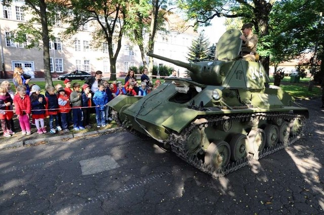 Dzień otwartych koszar w Poznaniu: CSWL zaprosiło poznaniaków