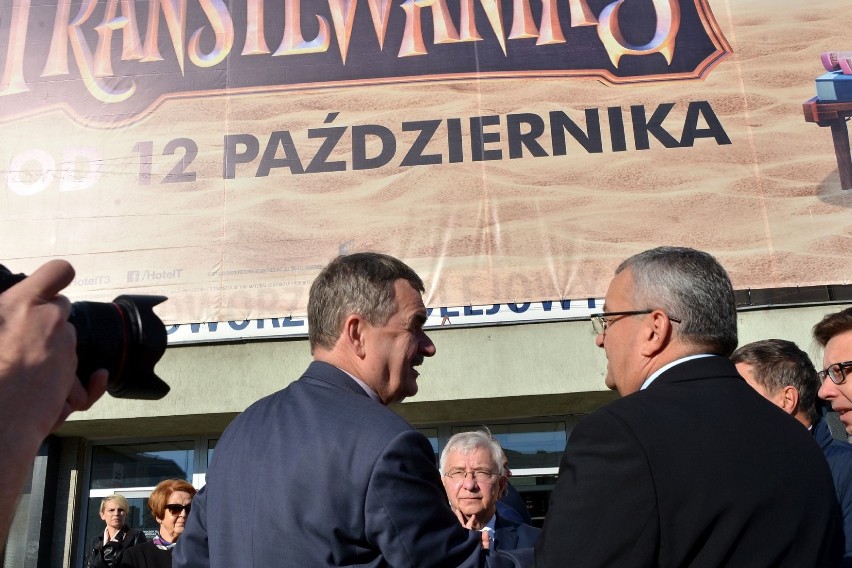 Minister infrastruktury w Kielcach. Rozmowy o dworcu kolejowym i parkingu nad torami