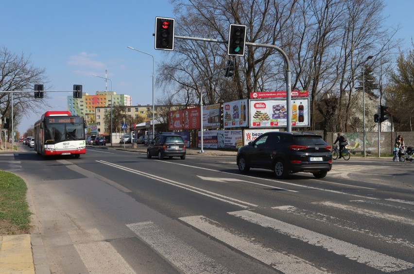 Światła na skrzyżowaniu Struga i Zbrowskiego już działają.
