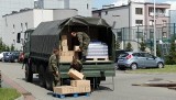 Ostrołęka. Żywność dla potrzebujących rodzin trafiła do Miejskiego Ośrodka Pomocy Rodzinie w Ostrołęce. 25.05.2021. Zdjęcia