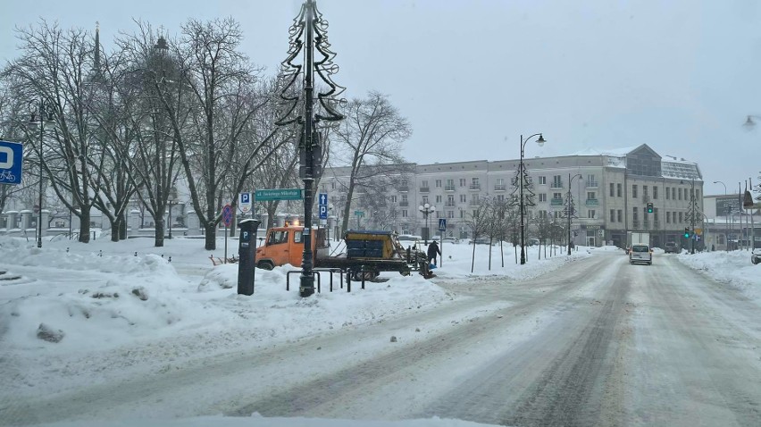 Białystok. Firmy odpowiedzialne za zimowe oczyszczanie...