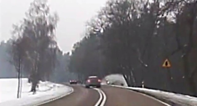 Wypadek w miejscowości Olszyny. Nie żyje 16-latek. 20-letni kierowca usłyszał zarzuty