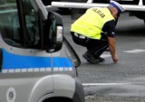 Gmina Belsk Duzy. Wypadek w Łęczeszycach. Auto dostawcze wjechało w tył ciężarówki