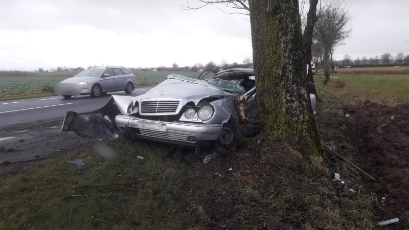 Koło Malechowa, na drodze krajowej nr 6, doszło do wypadku....