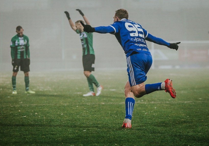 GKS Bełchatów - Ruch Chorzów 2:1. Porażka w ostatnim meczu w tym roku po golu w ostatniej akcji meczu ZDJĘCIA