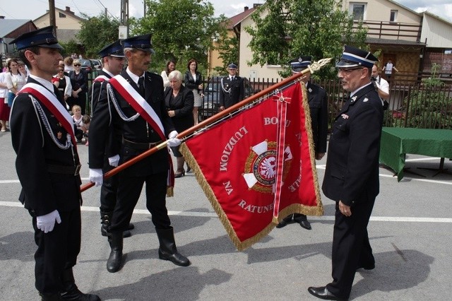   Sztandar został odznaczony Złotym Znakiem Związku OSP RP.