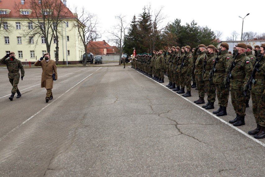 40 żołnierzy złożyło w niedzielę przysięgę wojskową w 14...