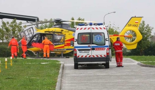 Już w lipcu samorząd województwa wskazał lotnisko w Polskiej Nowej Wsi na miejsce tymczasowego stacjonowania śmigłowca ratowniczego, a następnie budowy stacjonarnej bazy Lotniczego Pogotowia Ratunkowego.