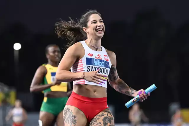 Ewa Swoboda w sztafecie 4 x 100 m kobiet podczas mistrzostw świata sztafet w Nassau na Bahamach