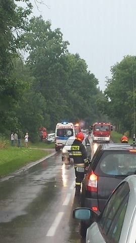 Zderzenie aut na ulicy Koziegłowskiej w Myszkowie [ZDJĘCIA]