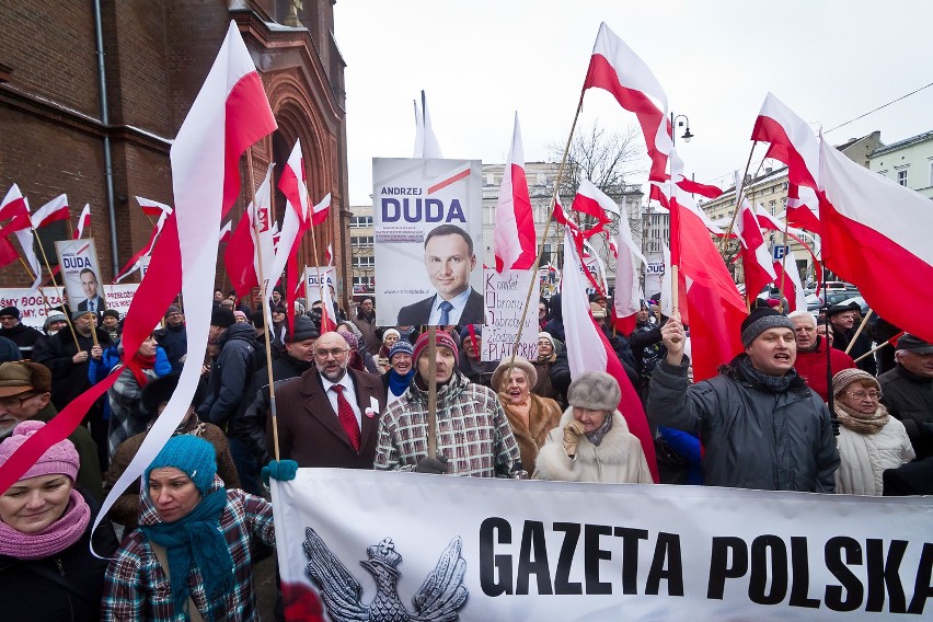 Manifestacja KOD w Bydgoszczy 