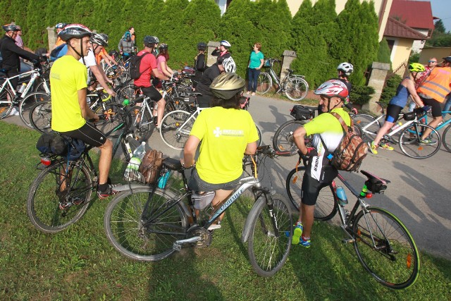 Dziś rano z Rzeszowa wyruszyła rowerowa pielgrzymka do Częstochowy. Pielgrzymi mają do pokonania 300 km.