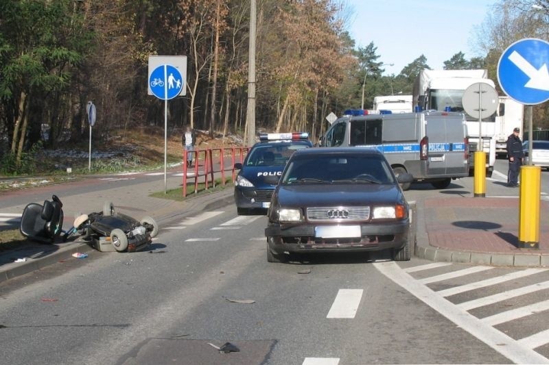 Augustów. Potrącenie na przejściu na Alei Kardynała Wyszyńskiego