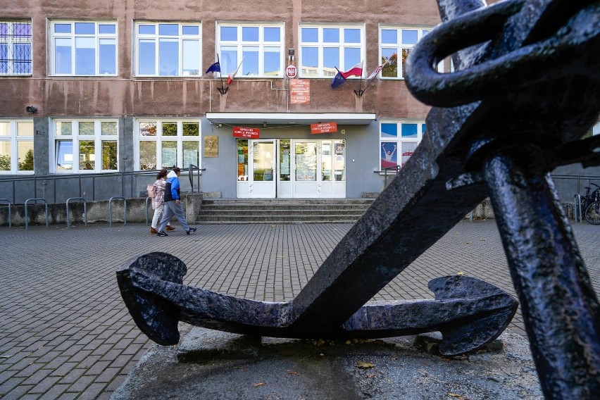 Wybory do Parlamentu i referendum. Do jakich naruszeń doszło...