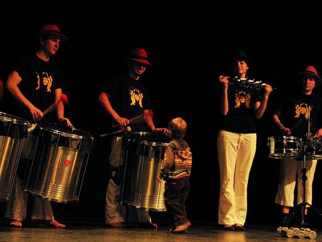 Jedną z atrakcji niedzielnego finału Wielkiej Orkiestry Świątecznej Pomocy był występ formacji Samba Art Machina