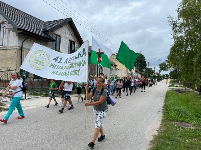 Pierwszy etap 41. Kieleckiej Pieszej Pielgrzymki na Jasną Górę.