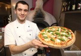 Międzynarodowy Dzień Pizzy w Kielcach. Zobacz jak przygotować włoski przysmak [WIDEO]