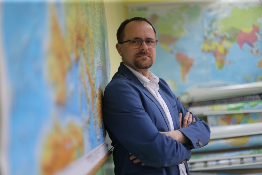 Damian Dąbrowski - nauczyciel geografii, którego pasją jest...