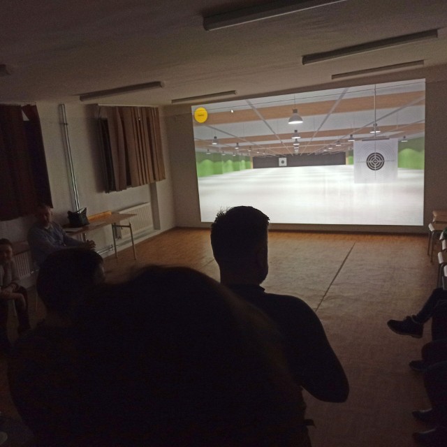 Wirtualna strzelnica w  Regionalnym Centrum Edukacji Zawodowej w Nisku