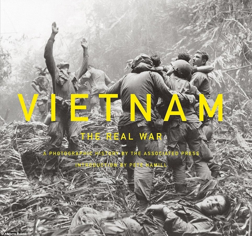 lat temu upadł Sajgon Zobacz poruszające zdjęcia reporterów AP z wojny w Wietnamie GALERIA