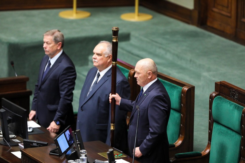 Trwa pierwsze posiedzenie Sejmu X kadencji. Kto zostanie...