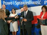 Politycy PiS przeciwko przymusowej relokacji nielegalnych imigrantów. „Tusk = Lampedusa” 