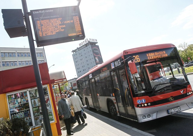 Władze Rzeszowa planują m.in. sukcesywną rozbudowę Rzeszowskiego Inteligentnego Systemu Transportu Miejskiego i zakup autobusów elektrycznych.