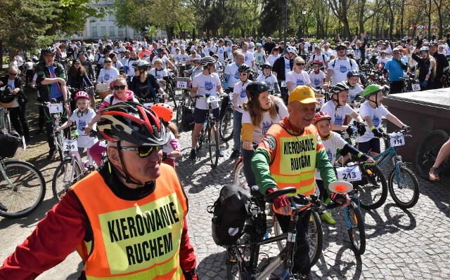 W ramach majówkowych imprez w Inowrocławiu odbył się Pierwszomajowy Przejazd Rowerowy. Uczestniczyło w nim ponad 300 cyklistów