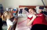 Karolina Bebel wciąż walczy o powrót do zdrowia. Wybudziła się ze śpiączki po koszmarnym wypadku. Ruszyła kolejna zbiórka
