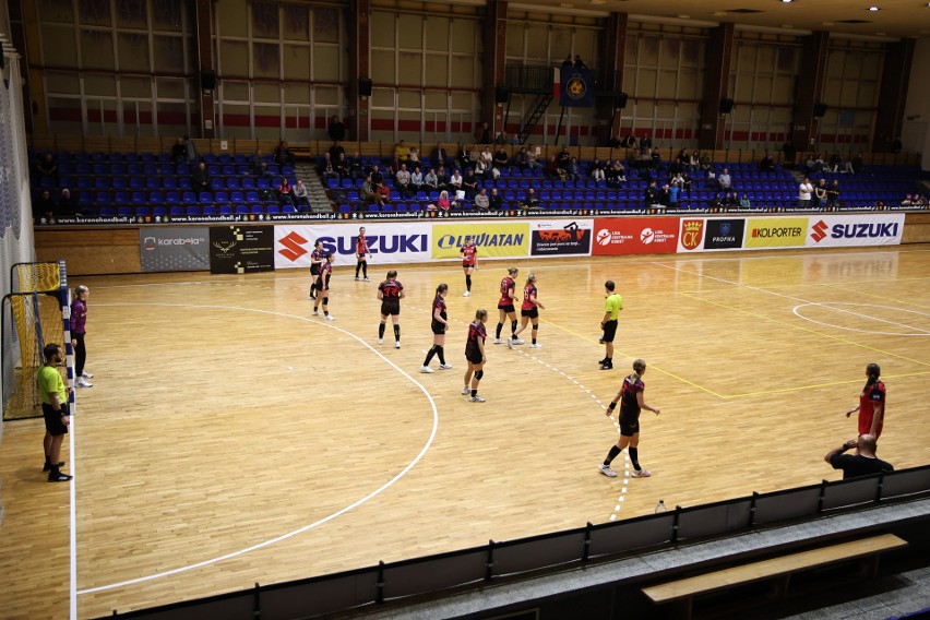 Kolejne zwycięstwo Suzuki Korony Handball Kielce. Podopieczne Pawła Tetelewskiego pokonały SPR Sambor Tczew. Zobacz zdjęcia z meczu