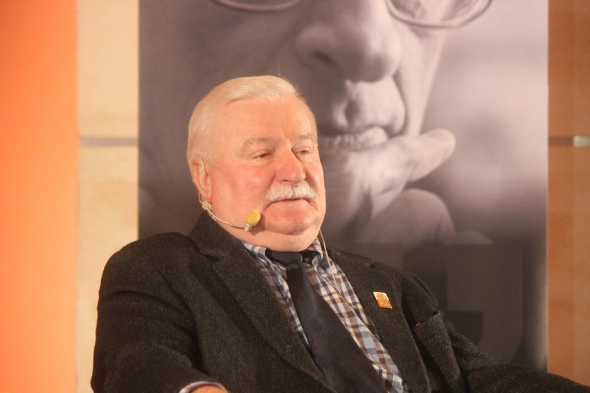 Lech Wałęsa w Aleksandrowie Łódzkim: "A ja mam problem z bliźniakami" [FOTO]