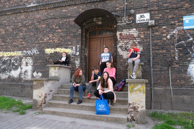 Streetworkerzy Domu Aniołów Stróżów docierają do dzieci z dzielnic katowickiego Załęża, sosnowieckiego Juliusza i chorzowskiego Batorego