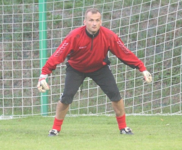 Bramkarz Zbigniew Małkowski podpisuje roczny kontrakt z Koroną Kielce.