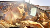 Nowy mural w centrum Zielonej Góry. Łączy wątki starożytnej Grecji i obecnego życia