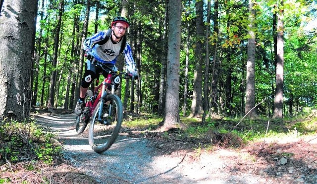 Niewybuch został znaleziony w pobliżu górskich ścieżek rowerowych Enduro Trails Bielsko-Biała