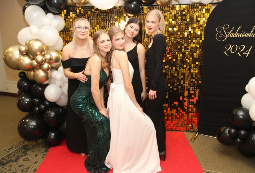 Miss Śląskiej Studniówki 2024: Te dziewczyny wyglądały przepięknie na balu maturalnym