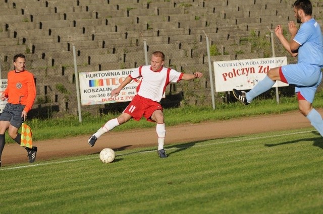 Sławomir Ogrodowczyk (nr 11) zdobył dla gwardzistów bramkę.