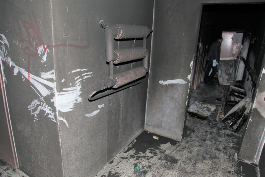 42-latek podpalał klatki schodowe w Tarnobrzegu. Na koncie ma również uszkodzenie samochodu i kradzież (ZDJĘCIA)