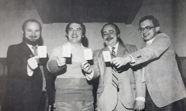 Brydżowi mistrzowie olimpijscy z Czarnych: Od lewej: Krzysztof Martens, Tomasz Przybora, Henryk Wolny i Piotr Gawryś